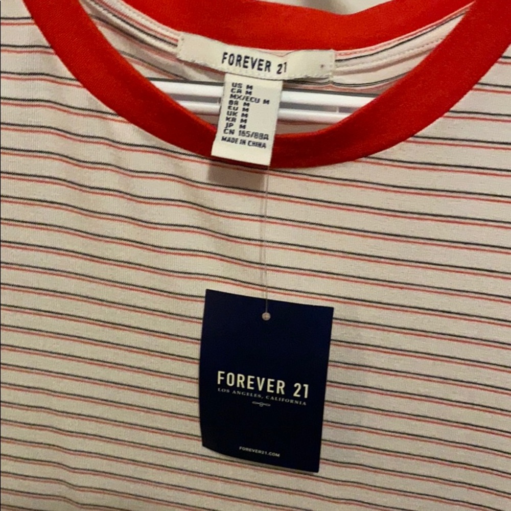 Forever 21 basic tee - Picture 3 of 3